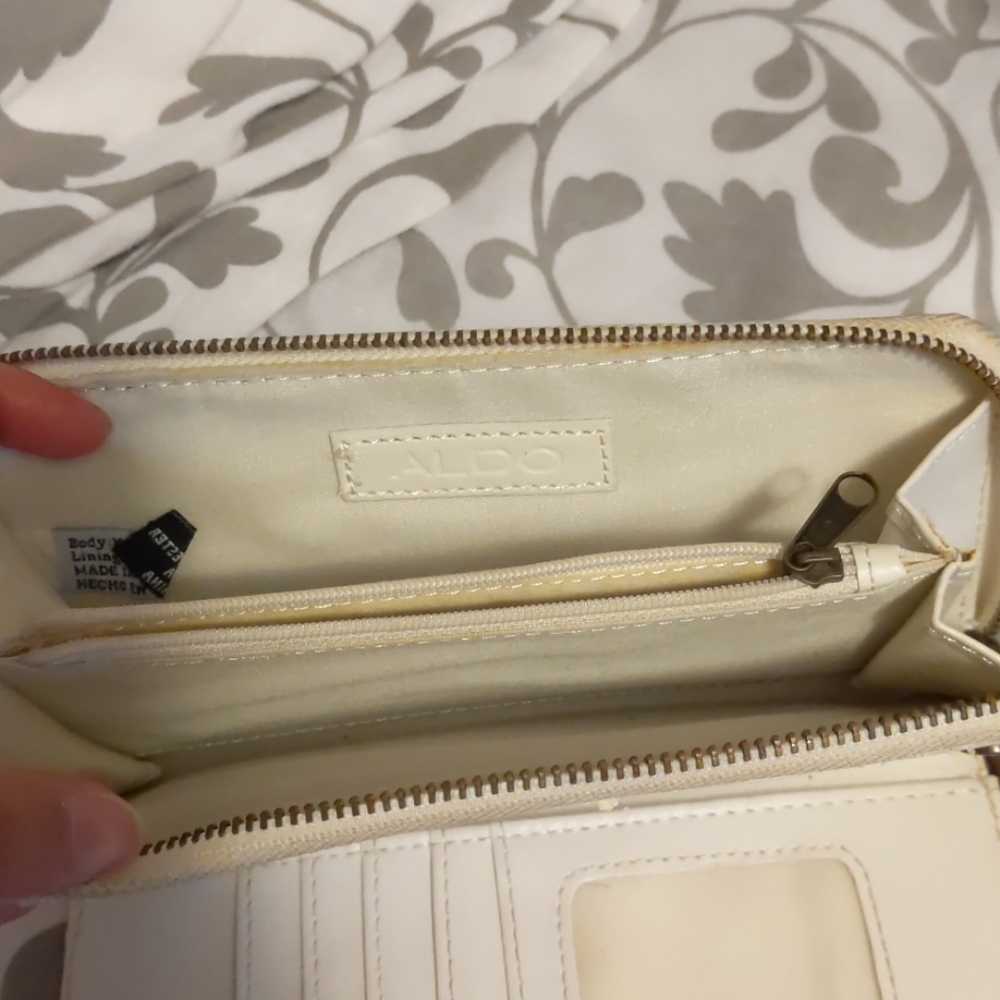 Floral wallet - Picture 3 of 4